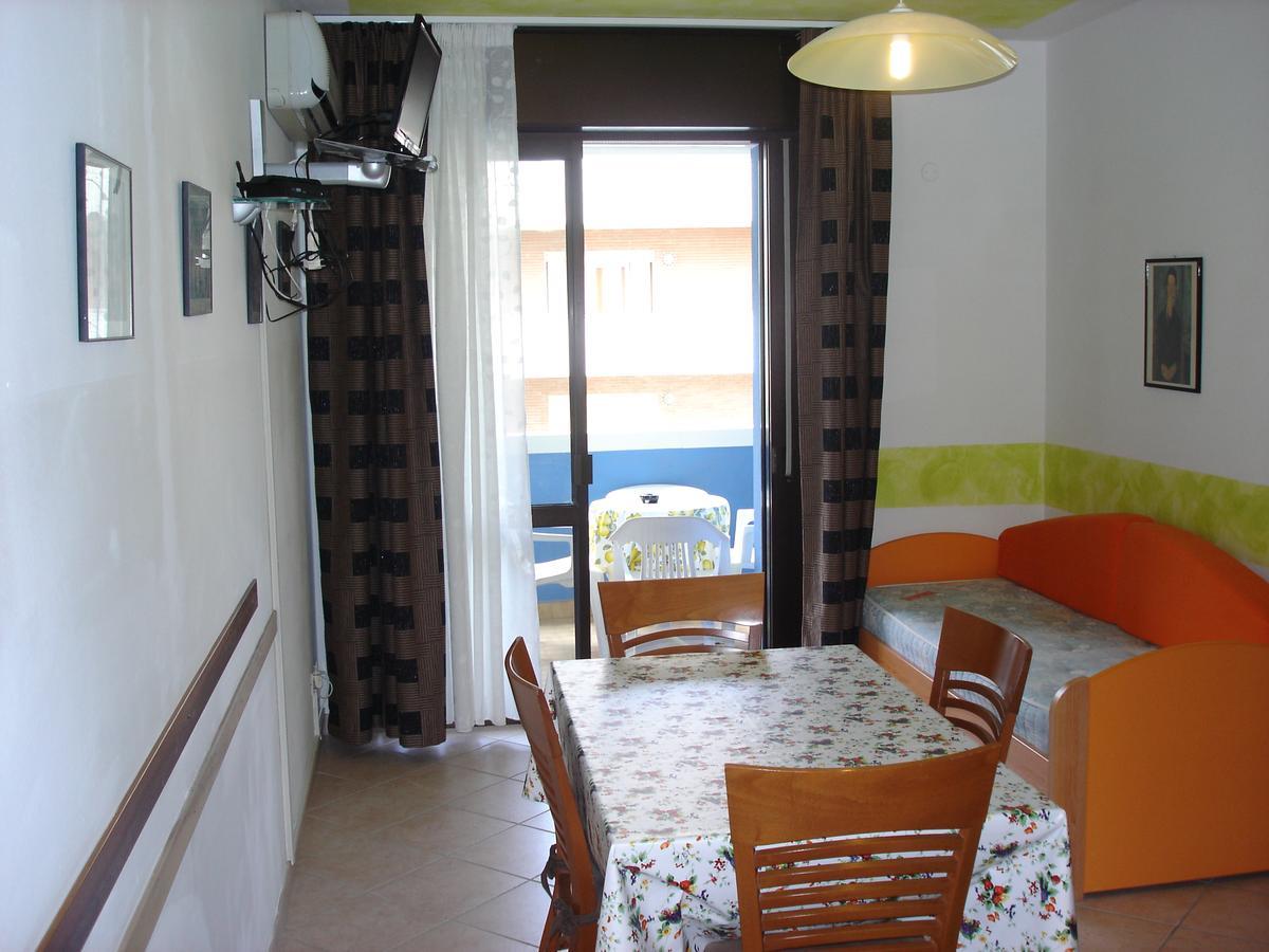 Condominio Columbus Bibione Eksteriør bilde