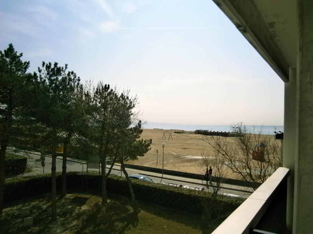 Condominio Columbus Bibione Eksteriør bilde